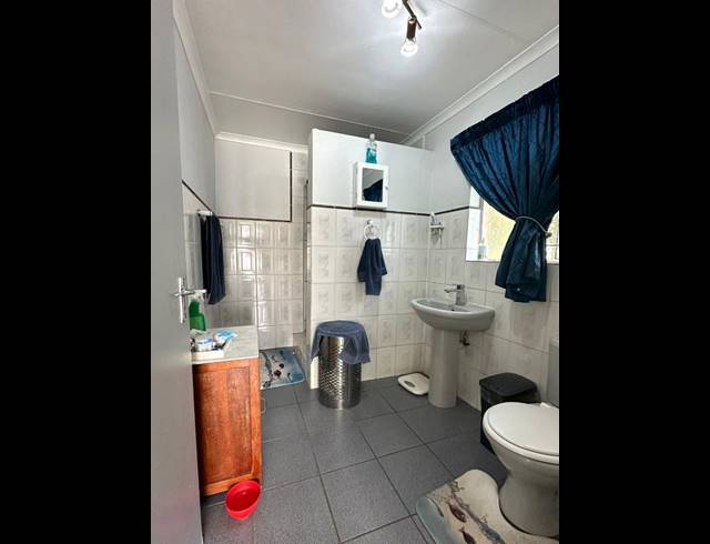 4 BEDROOM HOUSE FOR SALE IN NELSPRUIT EXT 13